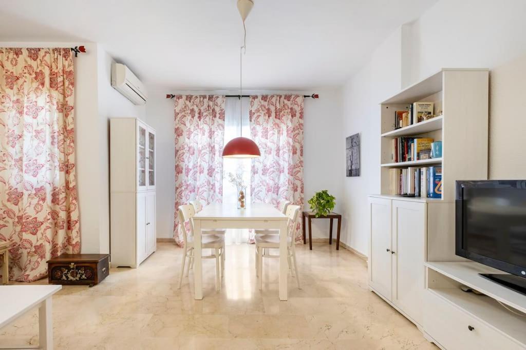 Ferienwohnung Centro Ferrandiz Parking Gratis Málaga Exterior foto